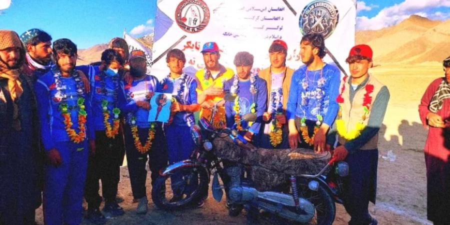 A picture of the winner team