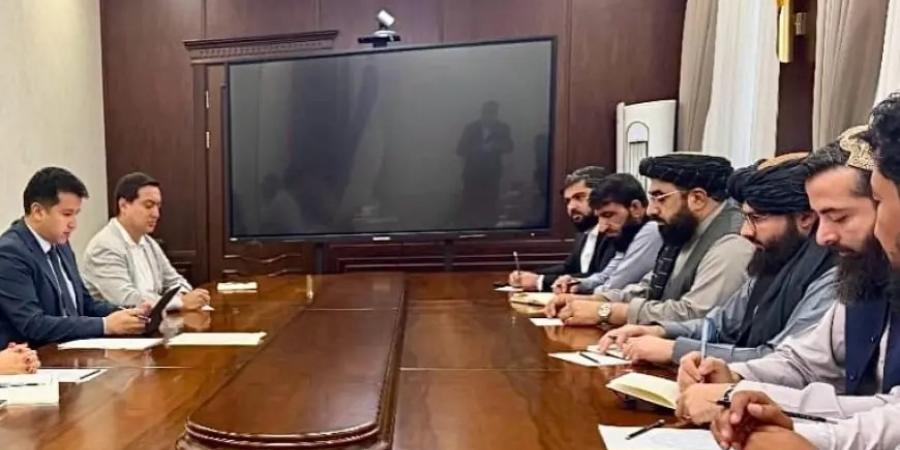 Afghanistan and Uzbekistan meeting picture